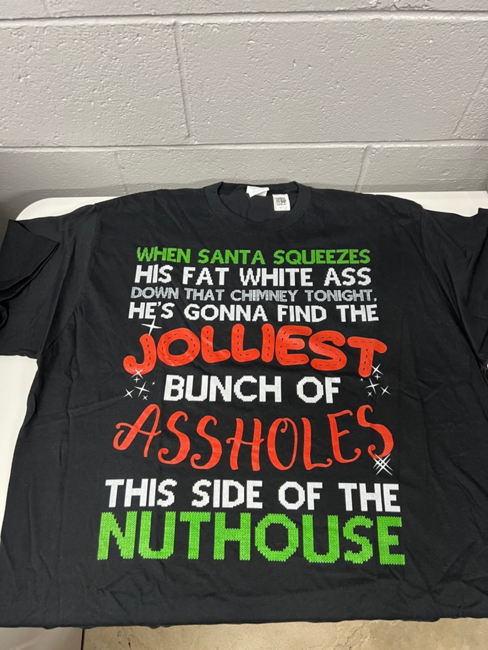 Christmas vacation Black Short-Sleeve Graphic Tee with Red & Green Holiday Print